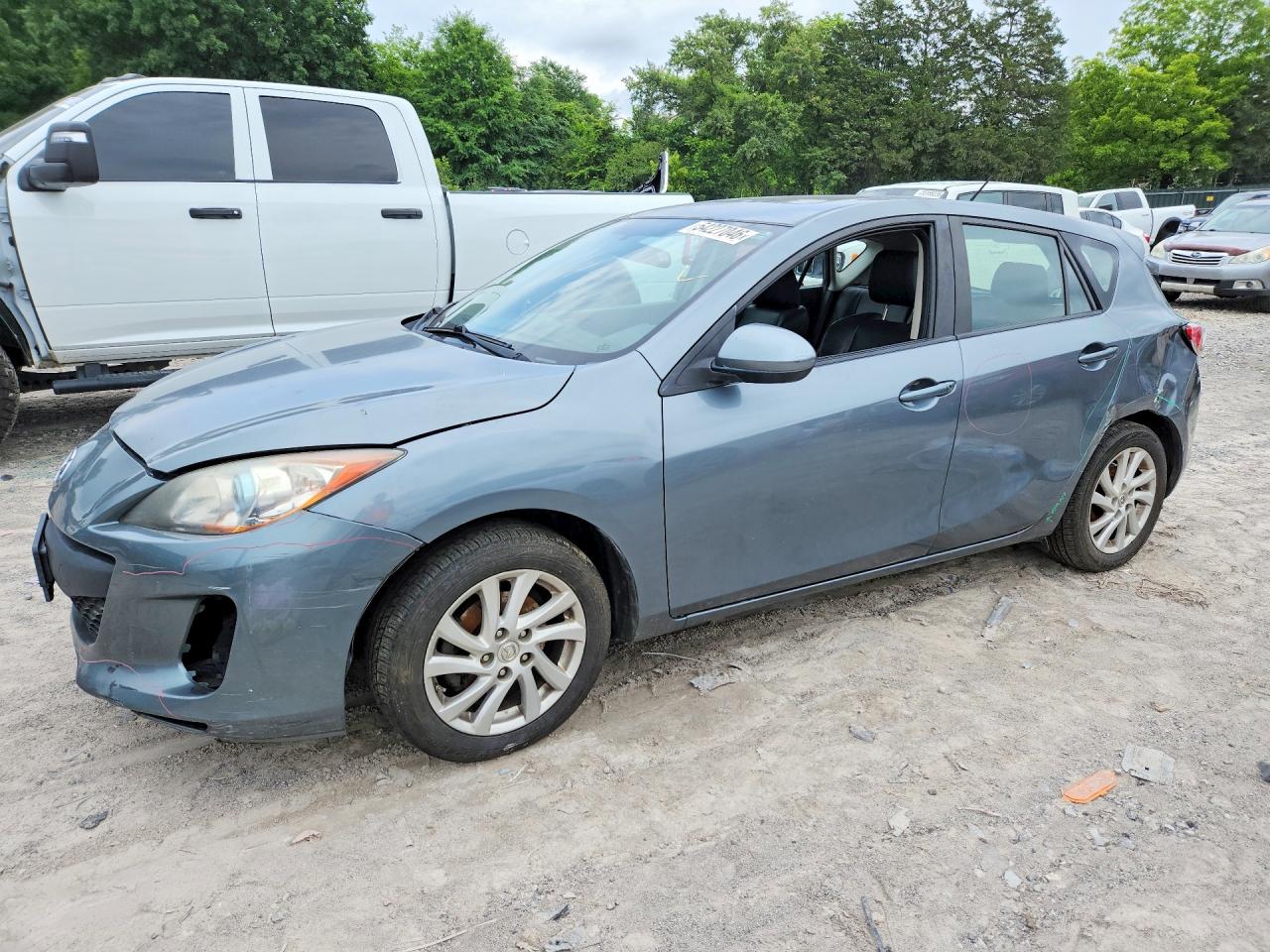 Salvage Mazda 3 Image