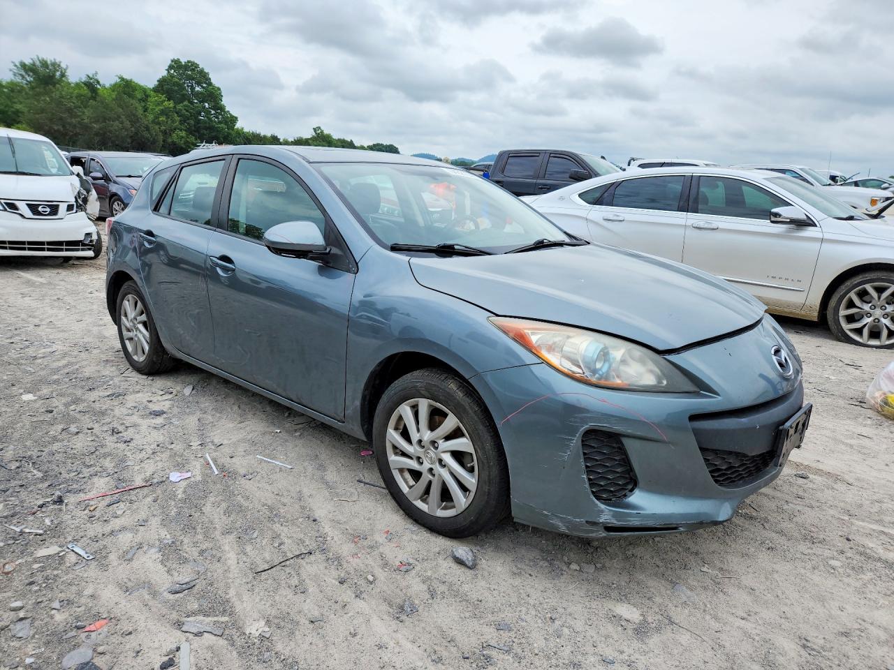 Mazda 3 I