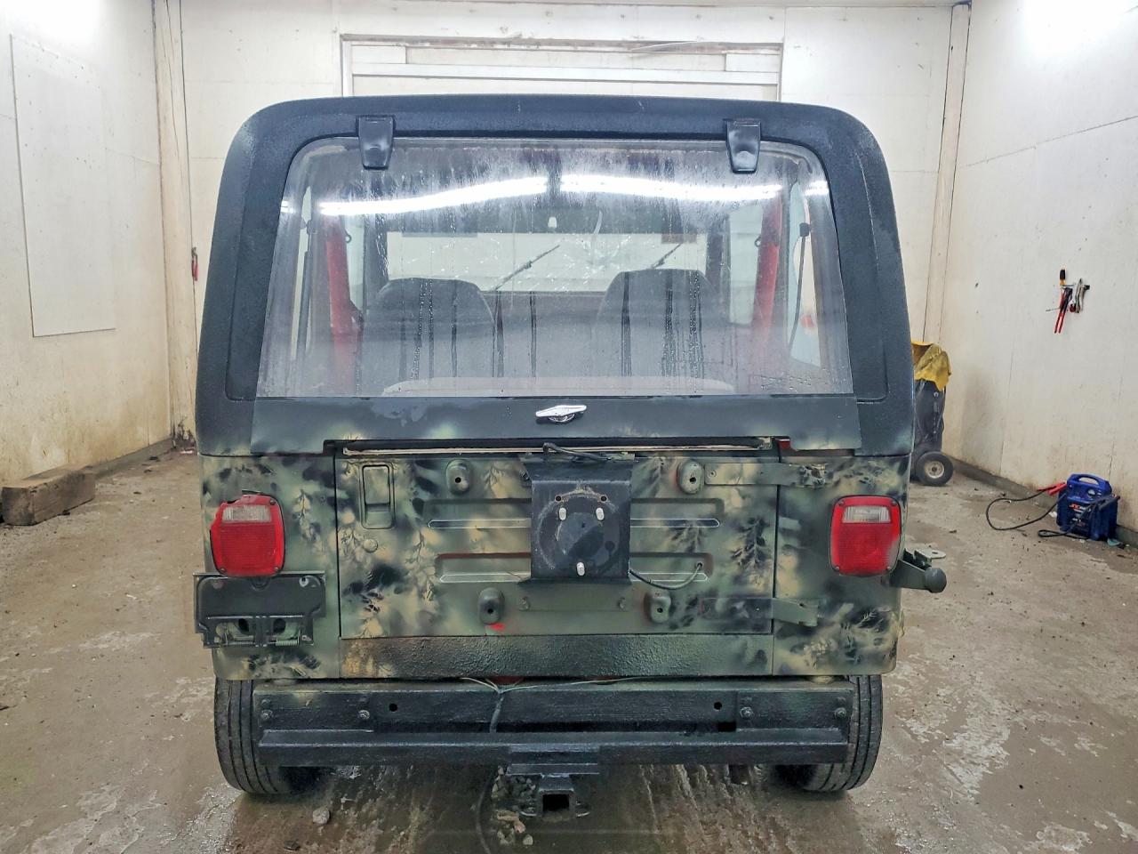 Jeep Wrangler S