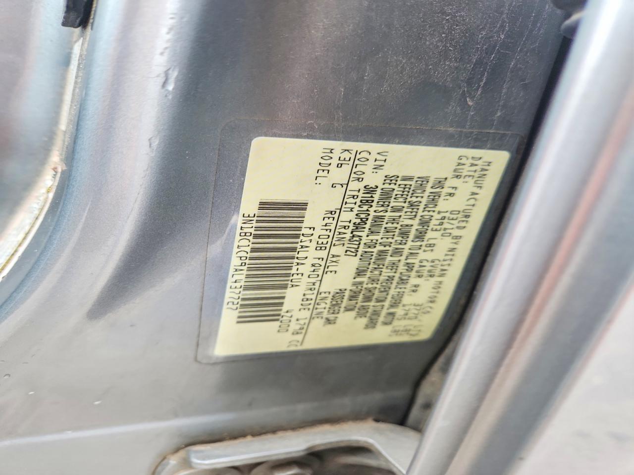 Nissan Versa 1.8 S