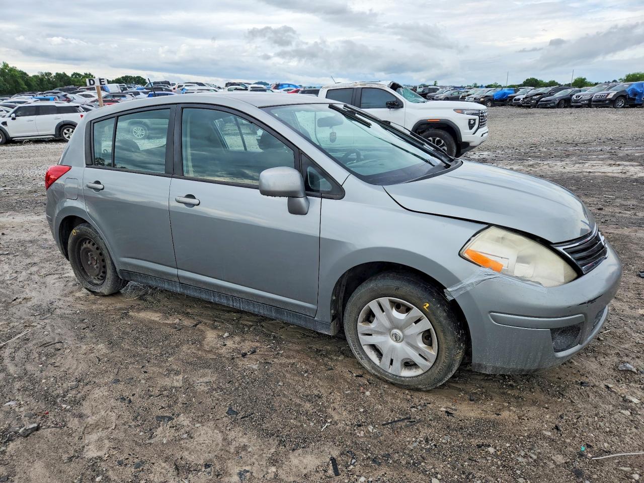 Nissan Versa 1.8 S