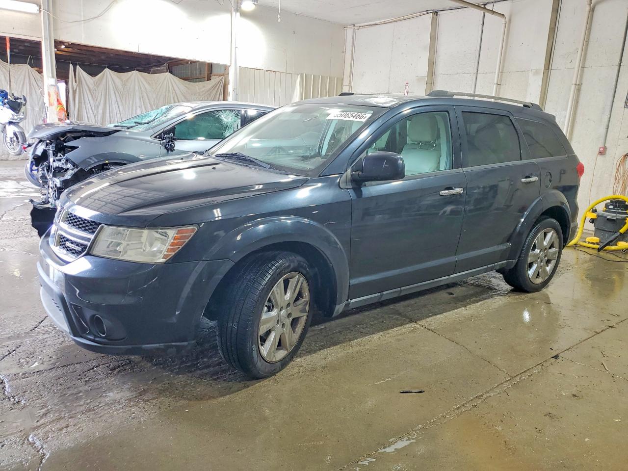 Salvage Dodge Journey Image