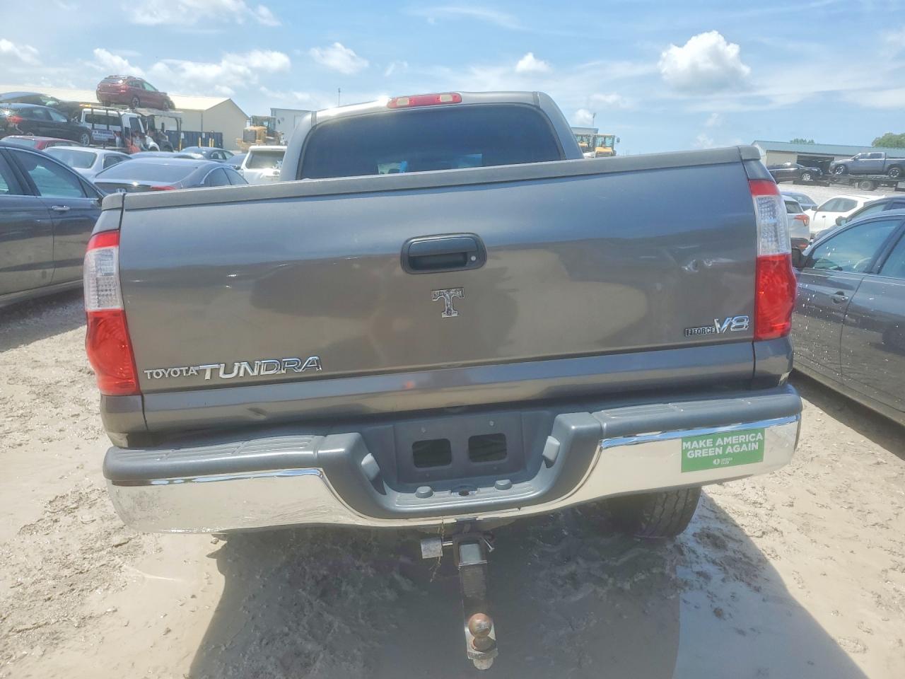 Toyota Tundra Double Cab Sr5