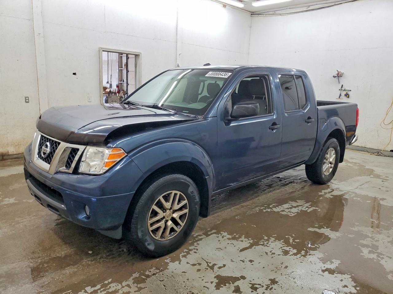 Salvage Nissan Frontier Image