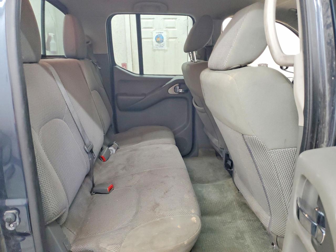 Nissan Frontier Sv