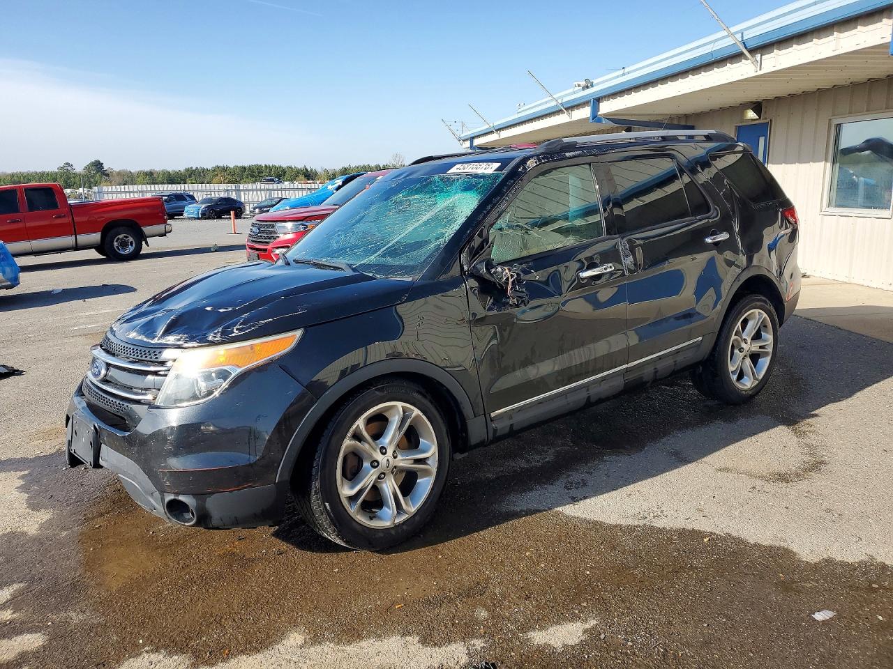 Salvage Ford Explorer Image