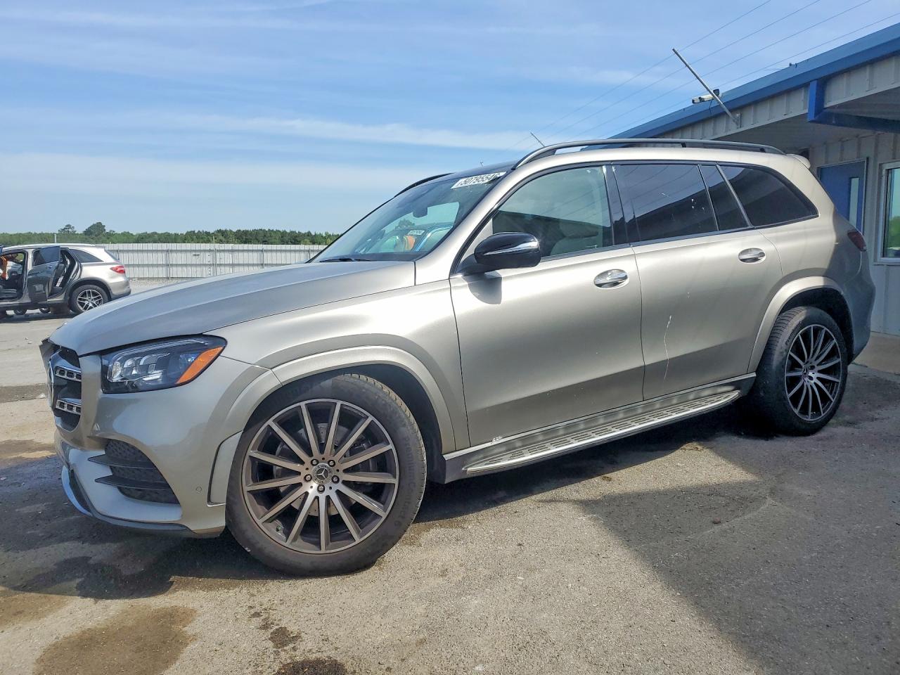 Salvage Mercedes-Benz Gls-class Image