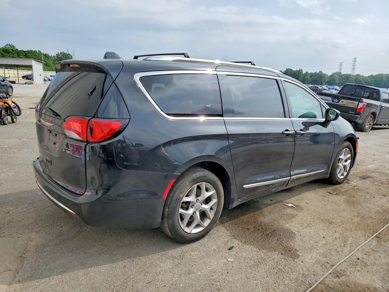 Chrysler Pacifica Touring L Plus