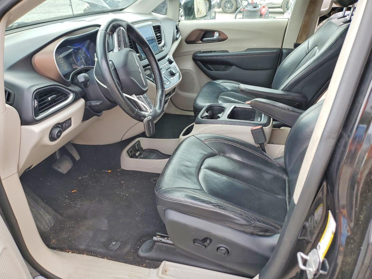 Chrysler Pacifica Touring L Plus