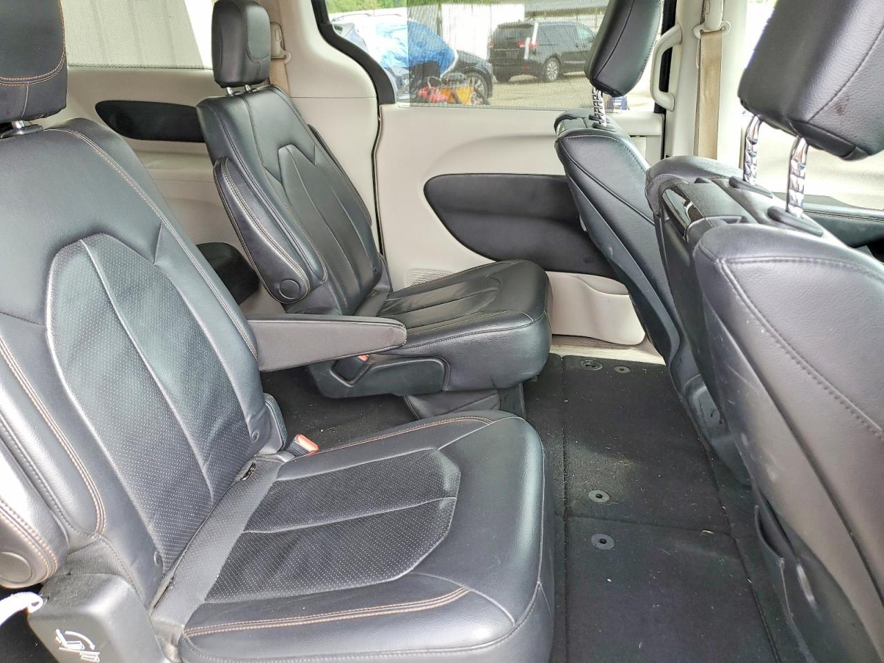 Chrysler Pacifica Touring L Plus
