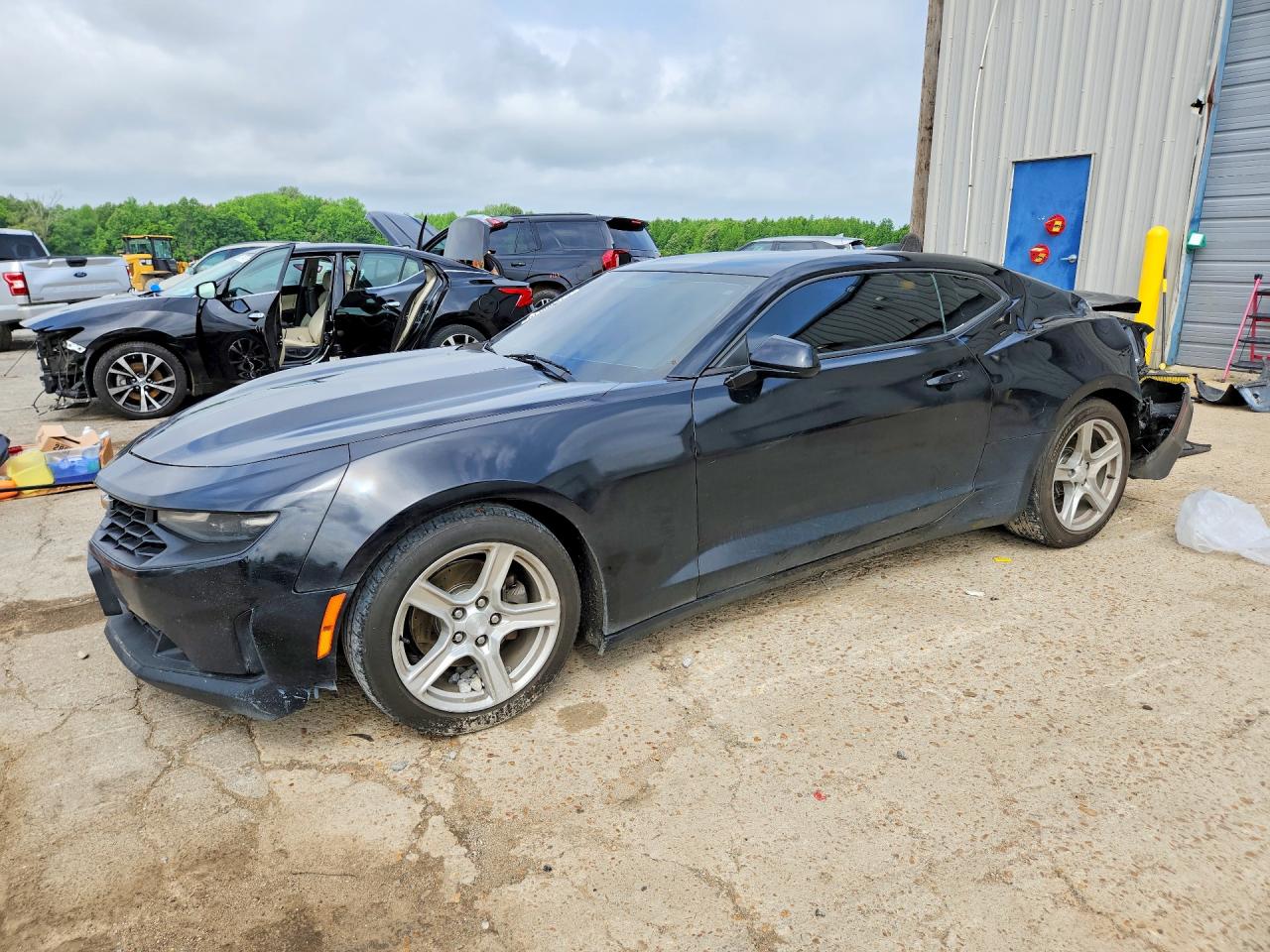 Salvage Chevrolet Camaro Image