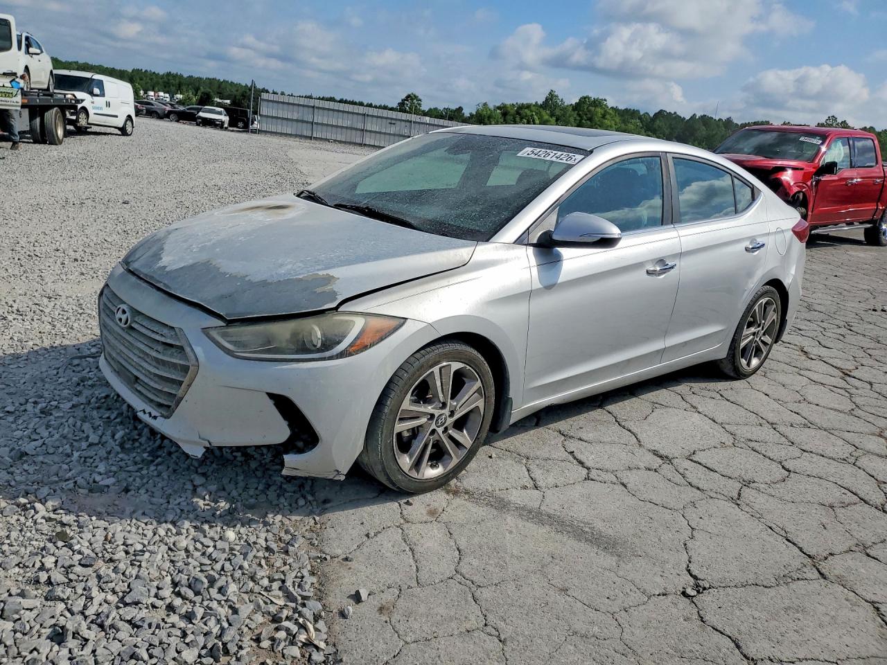 Salvage Hyundai ELANTRA Image