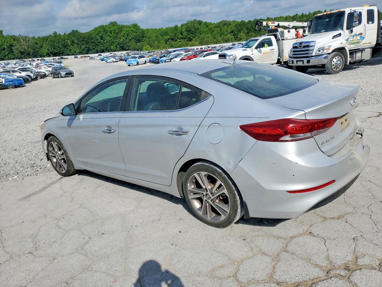 Hyundai ELANTRA Limited