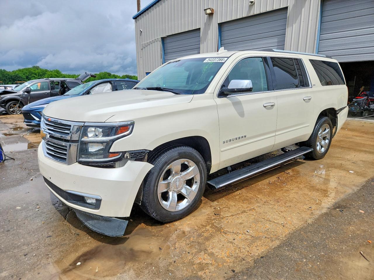 Salvage Chevrolet Suburban Image