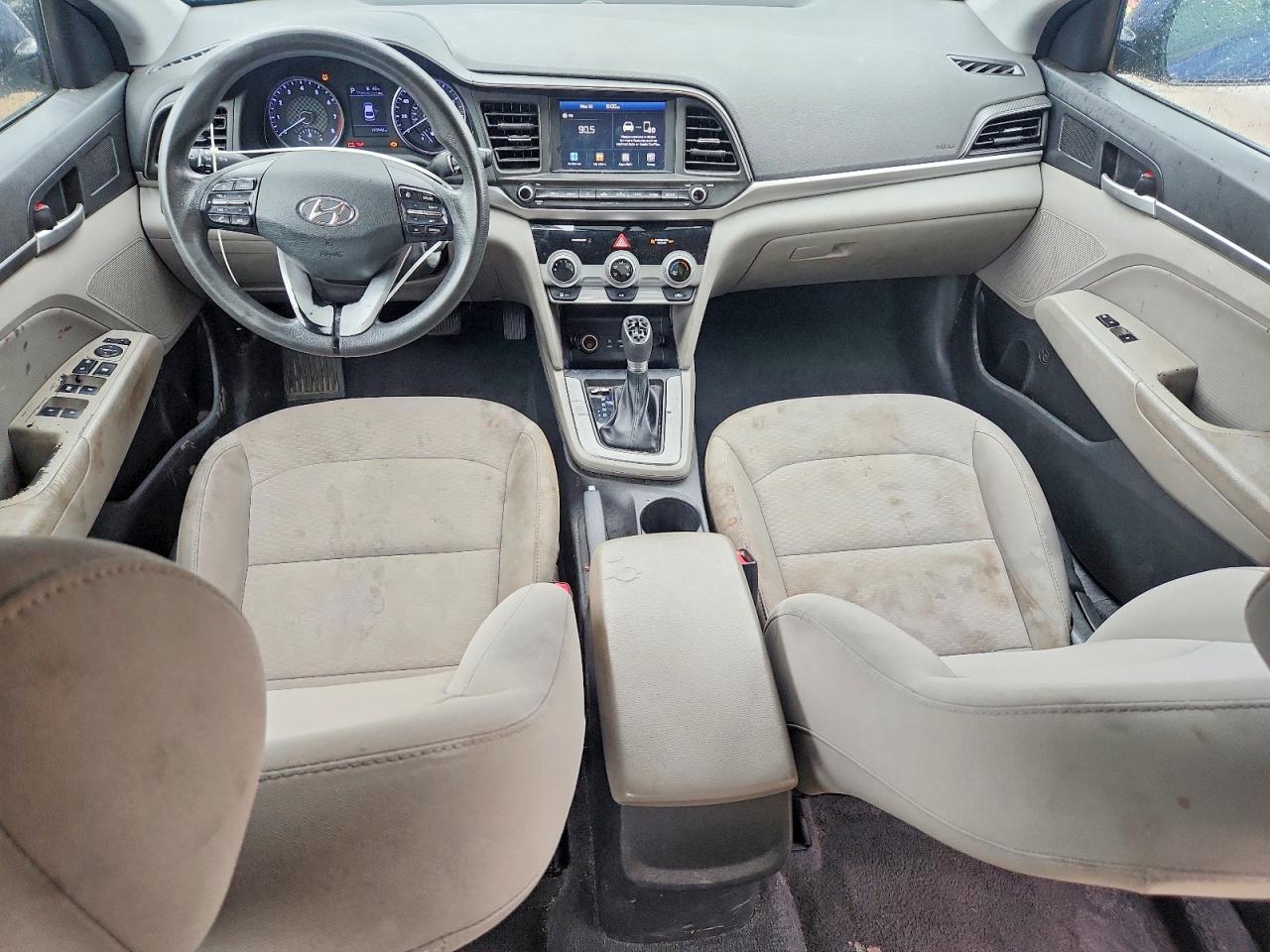 Hyundai ELANTRA Sel