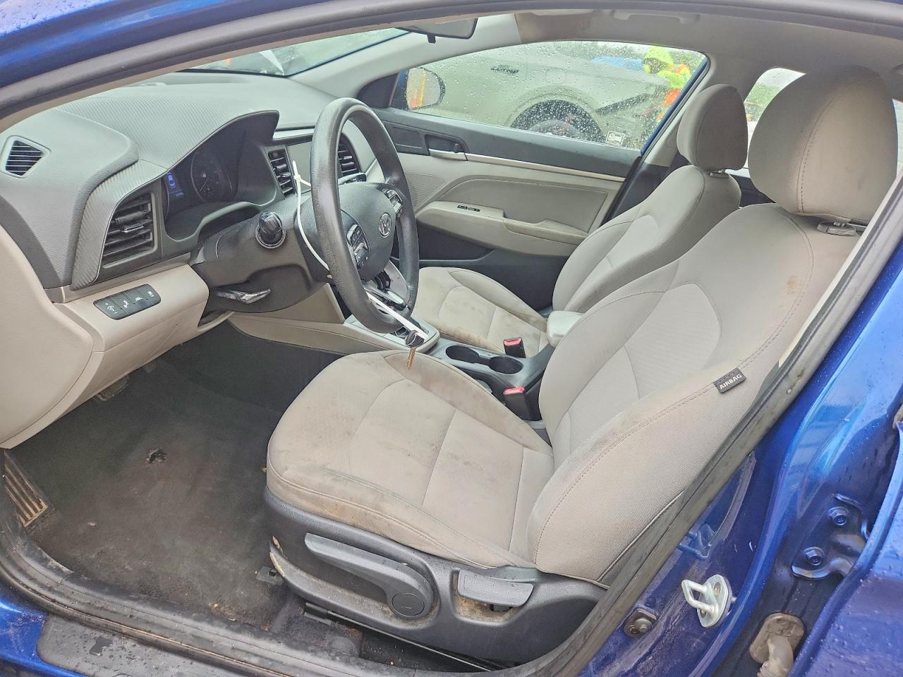Hyundai ELANTRA Sel