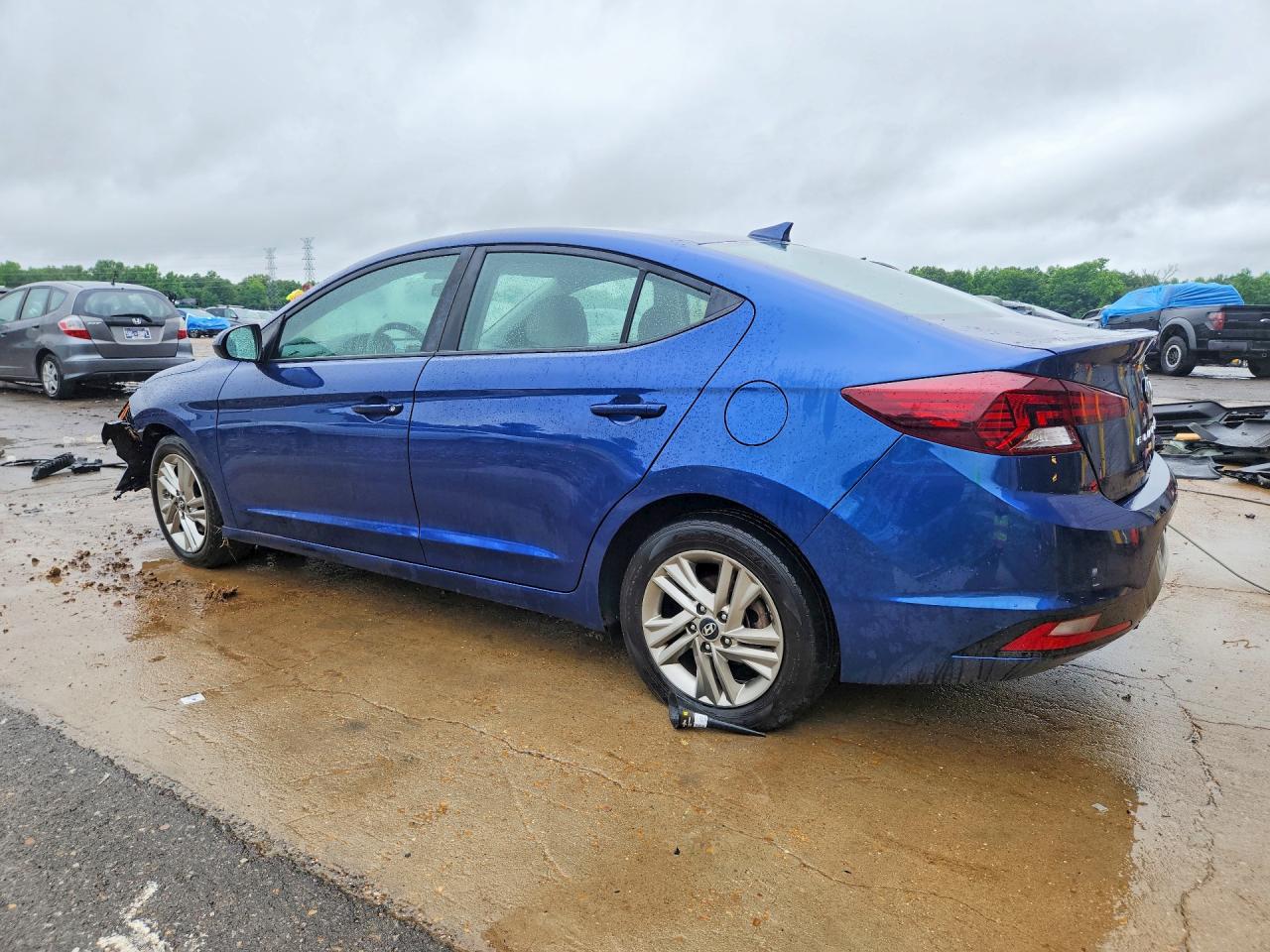 Hyundai ELANTRA Sel