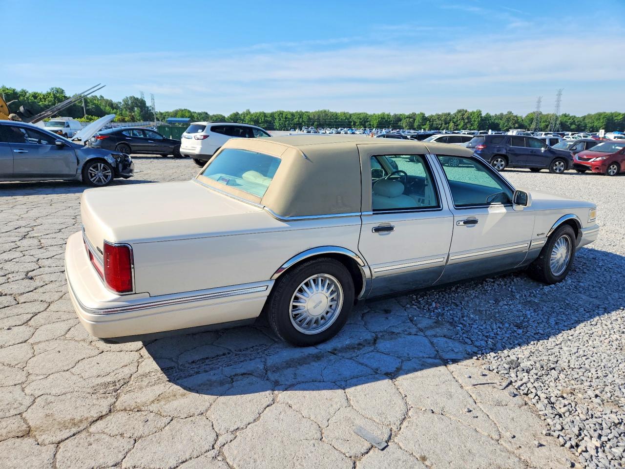 Lincoln Towncar Signature