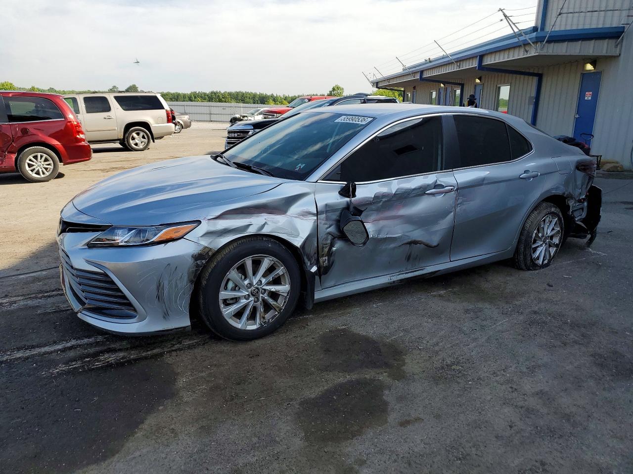 Salvage Toyota Camry Image