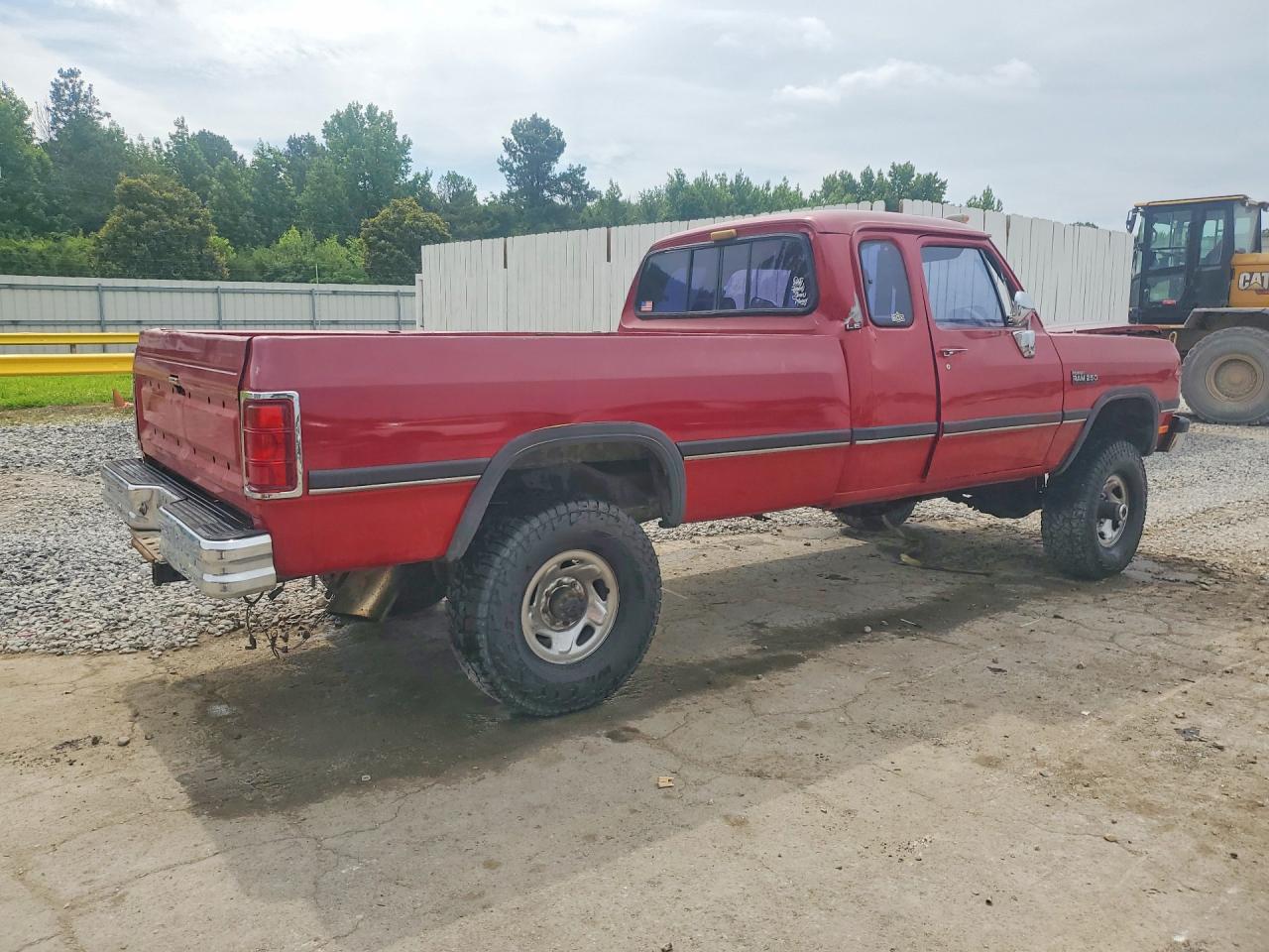 Dodge W-Series W200