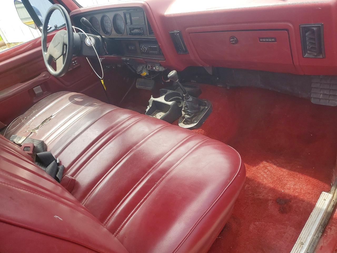 Dodge W-Series W200