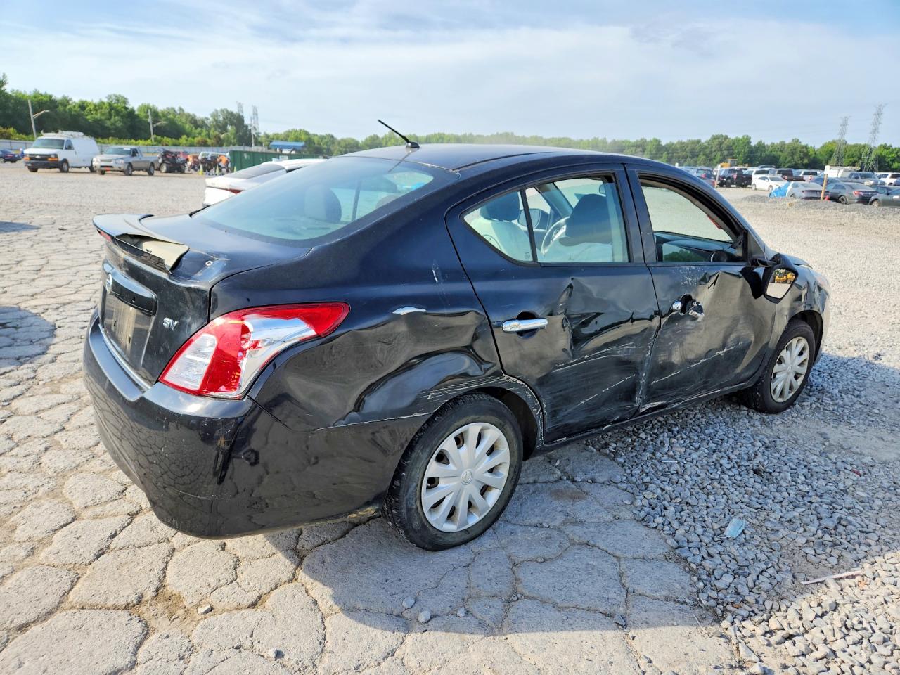 Nissan Versa 1.6 Sv