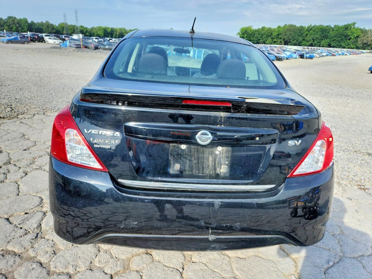 Nissan Versa 1.6 Sv
