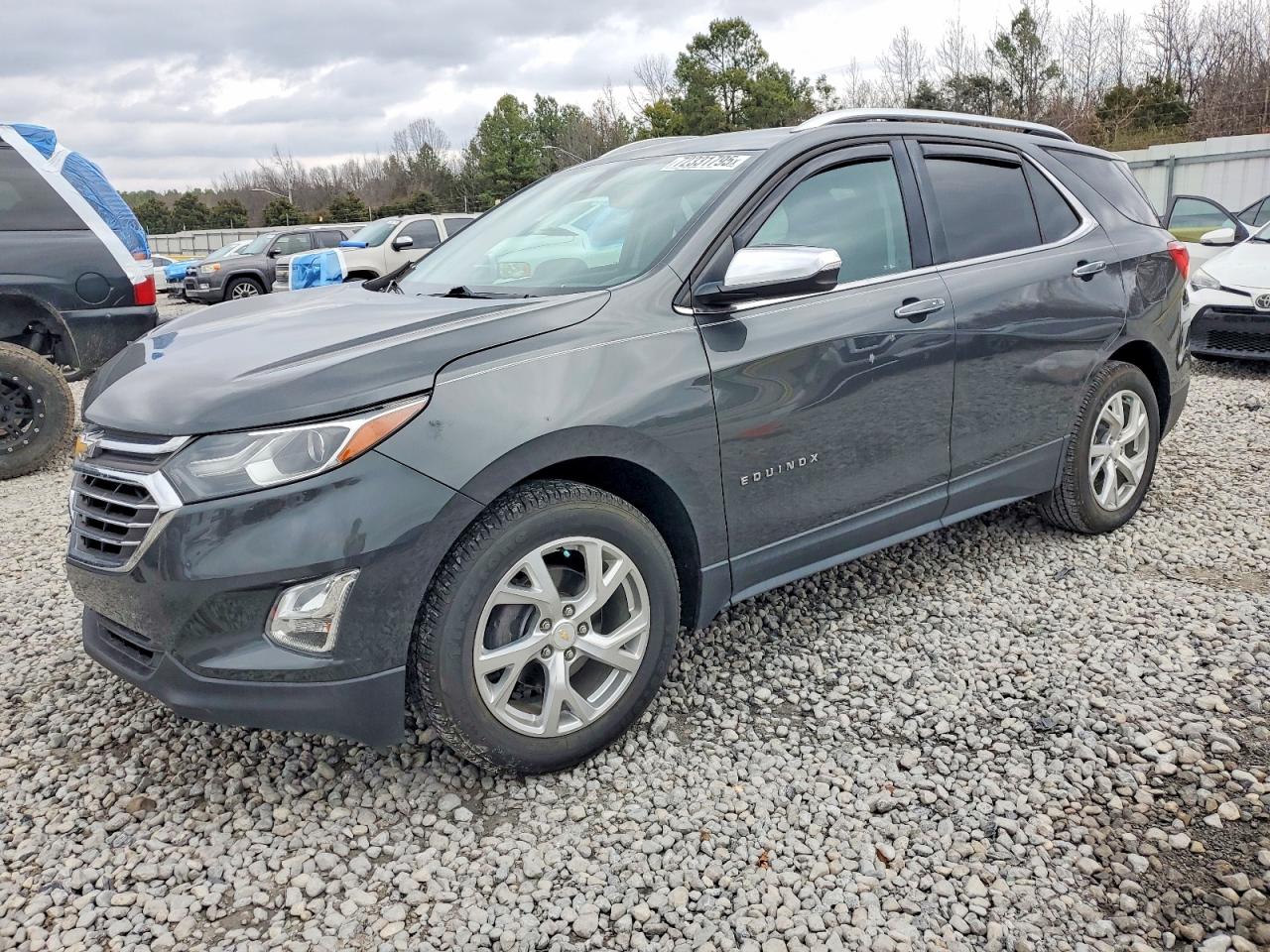 Salvage Chevrolet Equinox Image