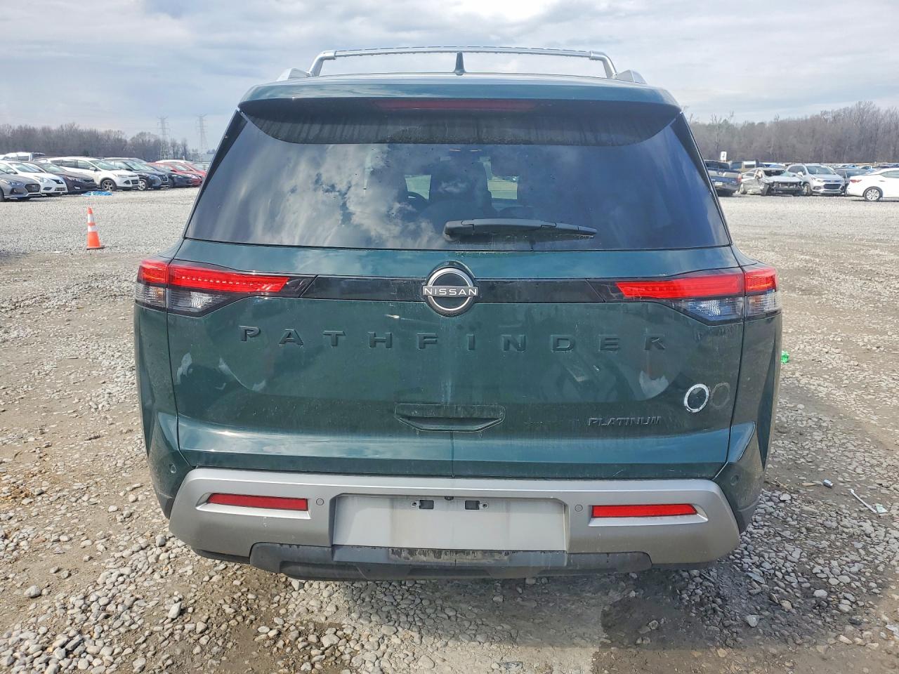 Nissan Pathfinder Platinum