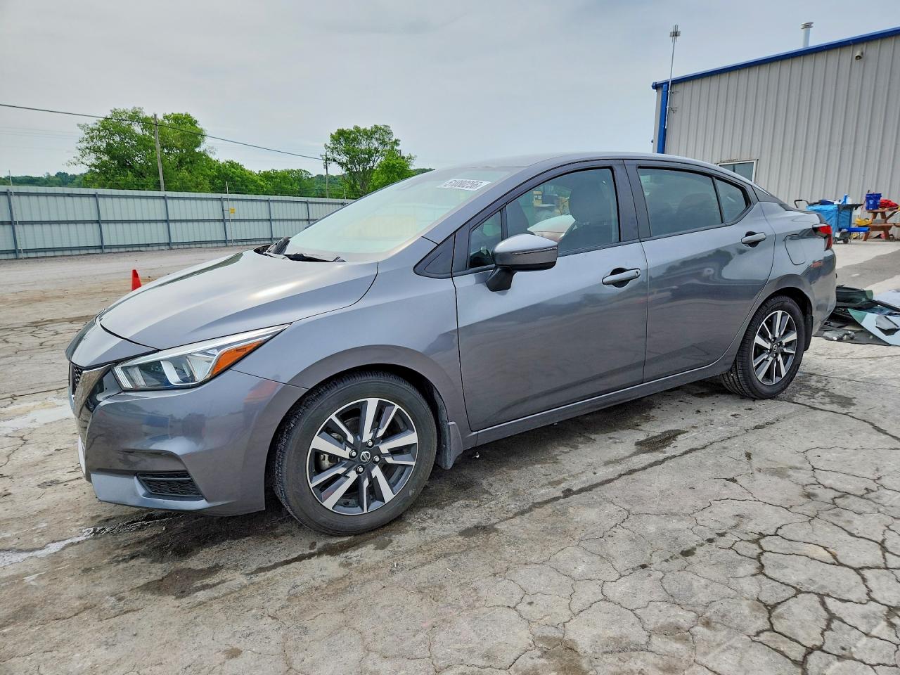 Salvage Nissan Versa Image