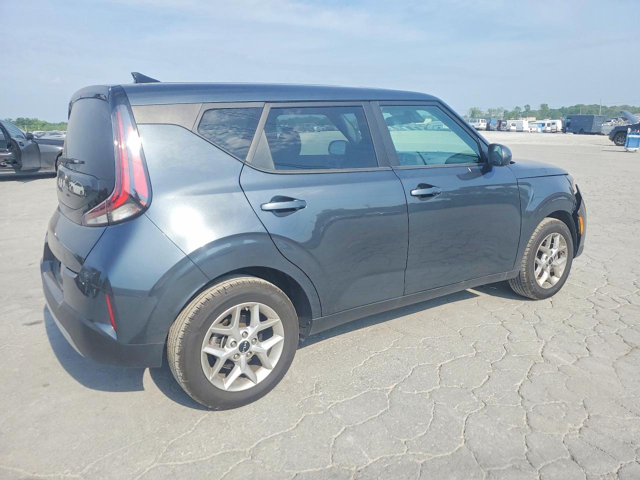 Kia Soul Lx
