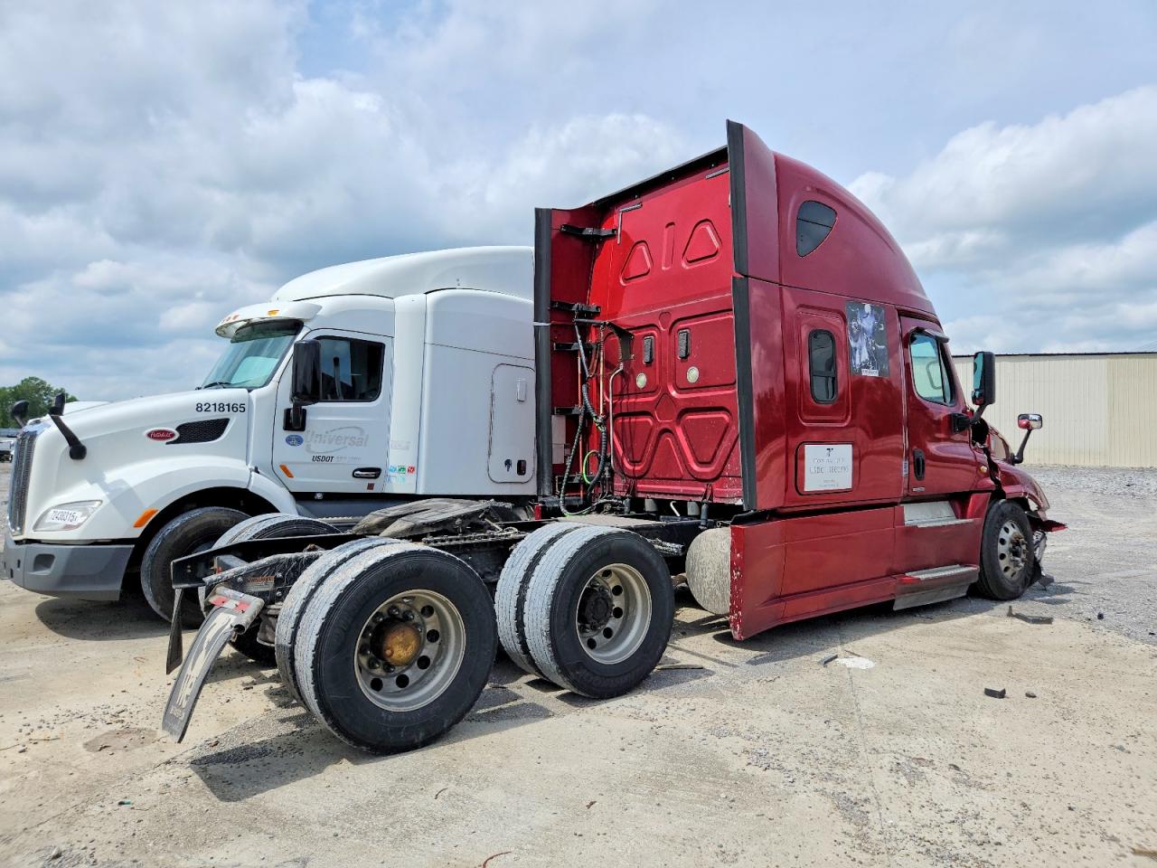 Freightliner Cascadia 125