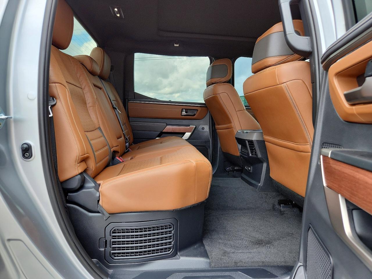 Toyota Tundra 1794 Edition Hv