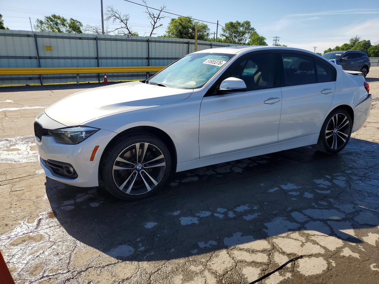 Salvage BMW 3 Series Image