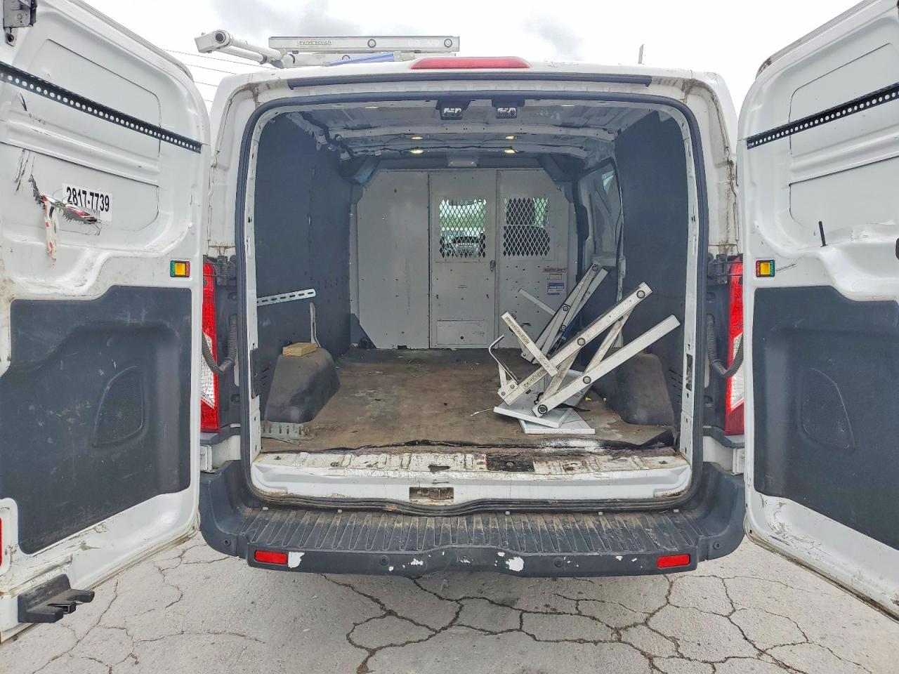 Ford Transit T-250