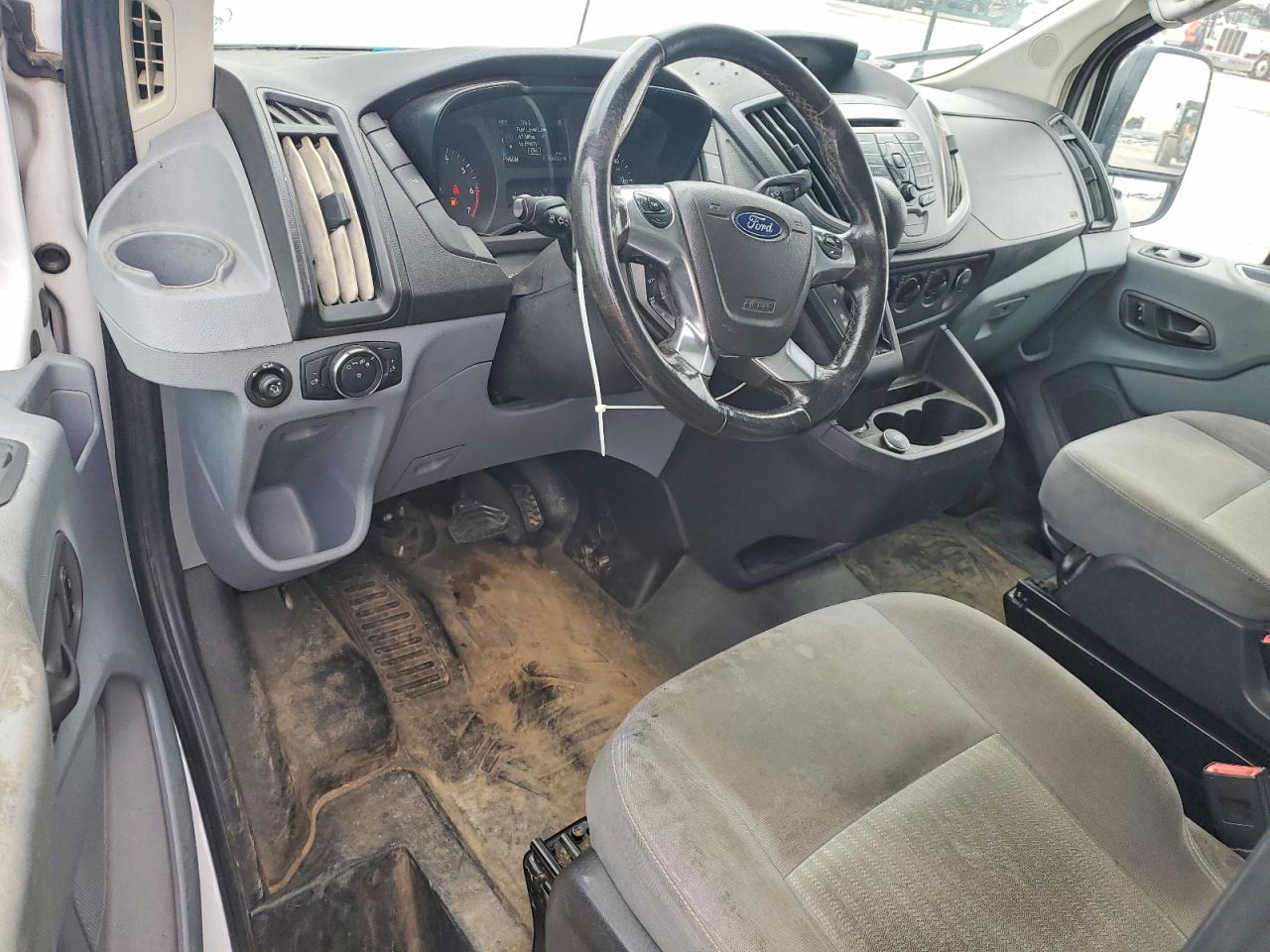 Ford Transit T-250