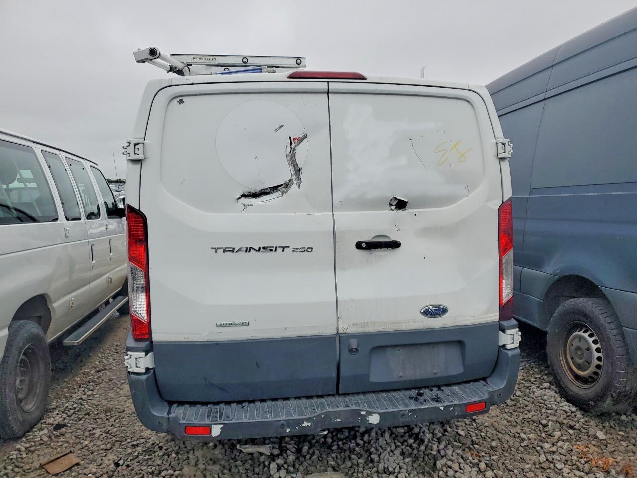 Ford Transit T-250