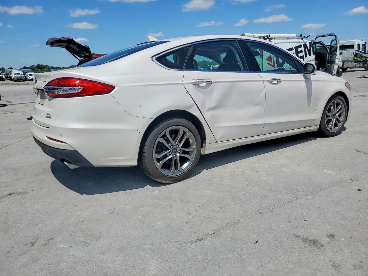 Ford Fusion Sel