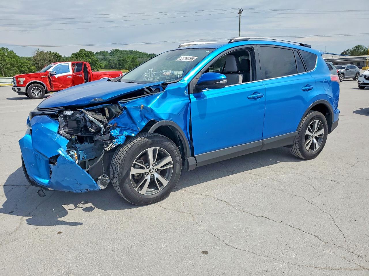 Salvage Toyota RAV4 Image