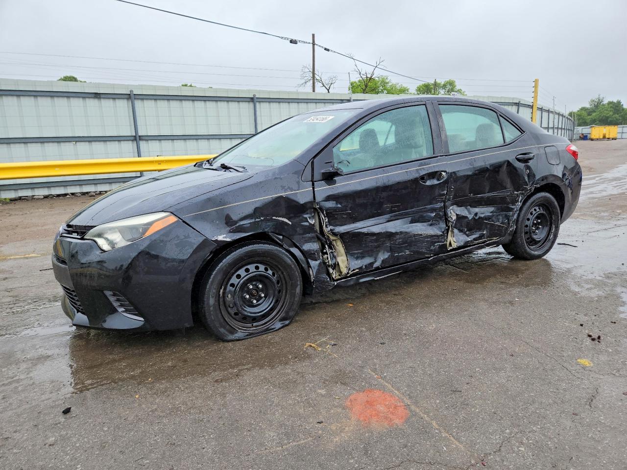 Salvage Toyota Corolla Image