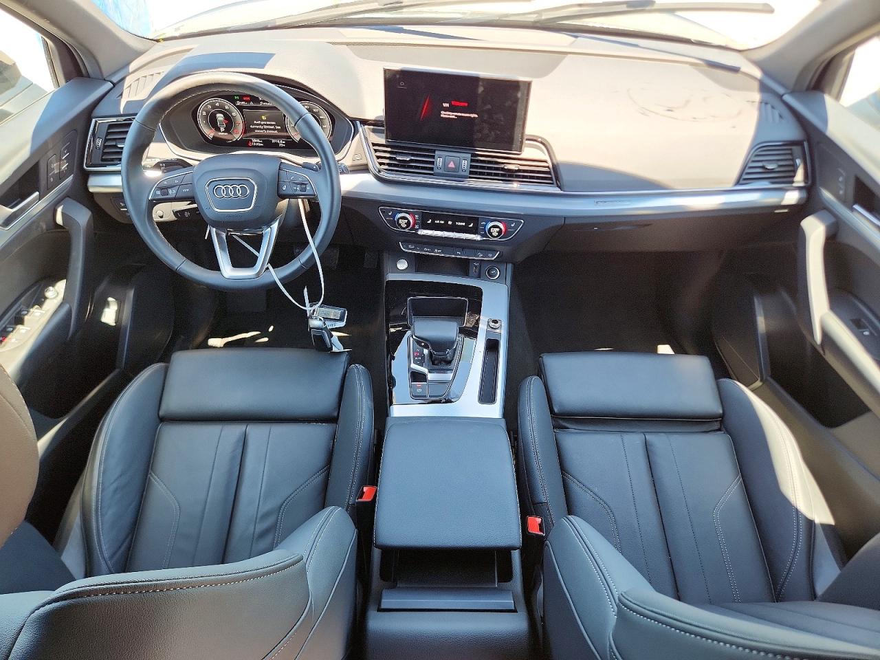 Audi Q5 Premium 45
