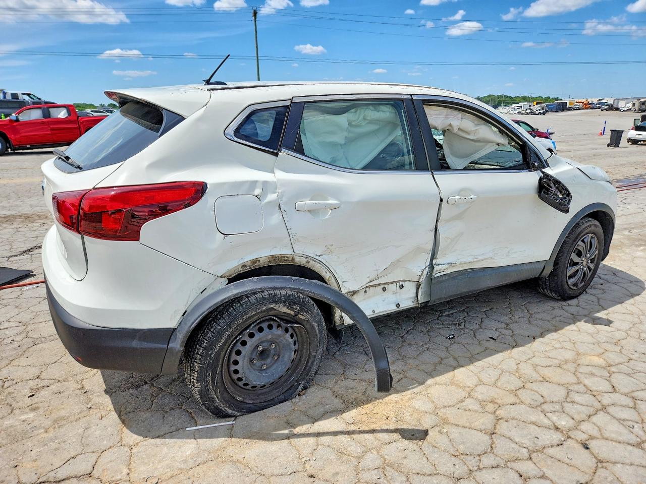 Nissan Rogue S