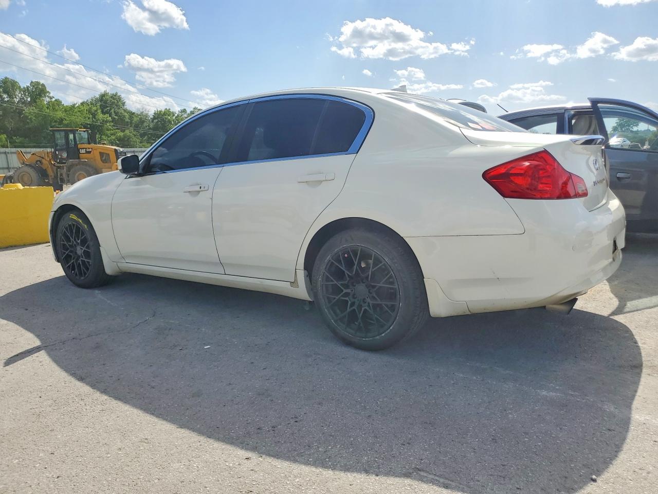 INFINITI G37 X