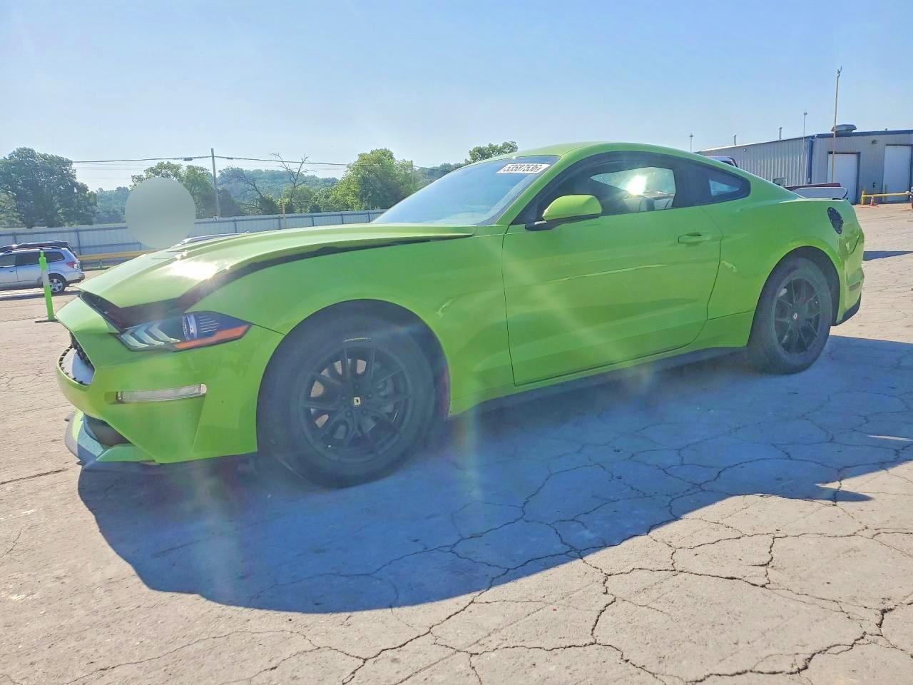 Salvage Ford Mustang Image