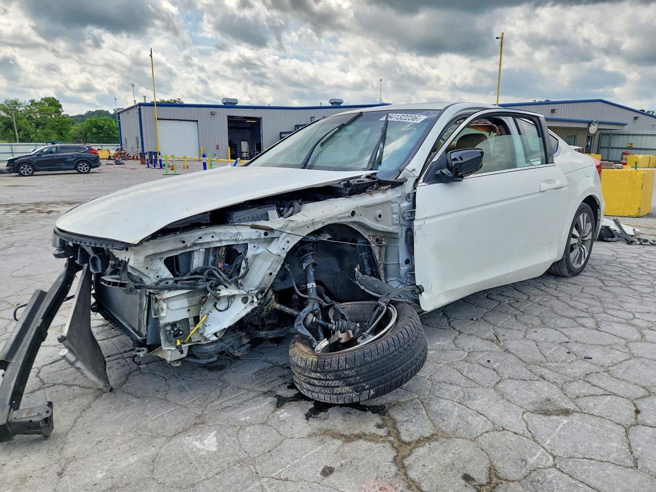 Salvage Honda Accord Image