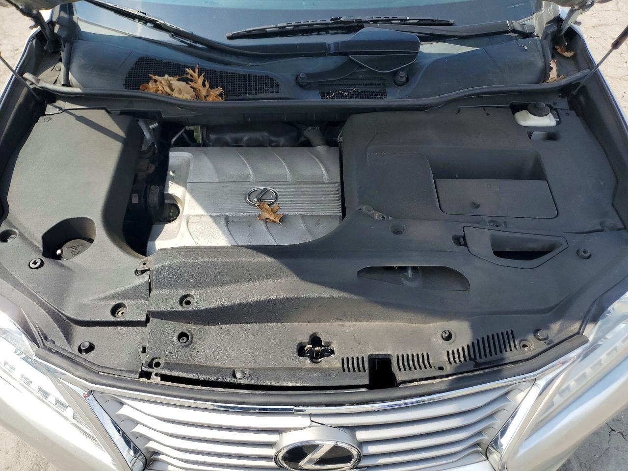 Lexus RX Base