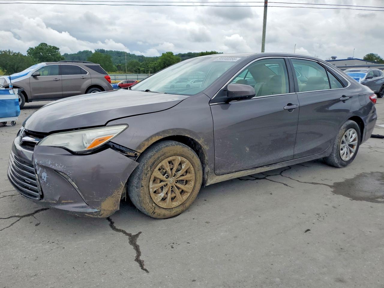 Salvage Toyota Camry Image