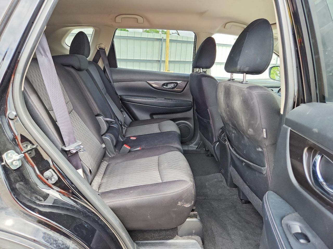 Nissan Rogue Sv