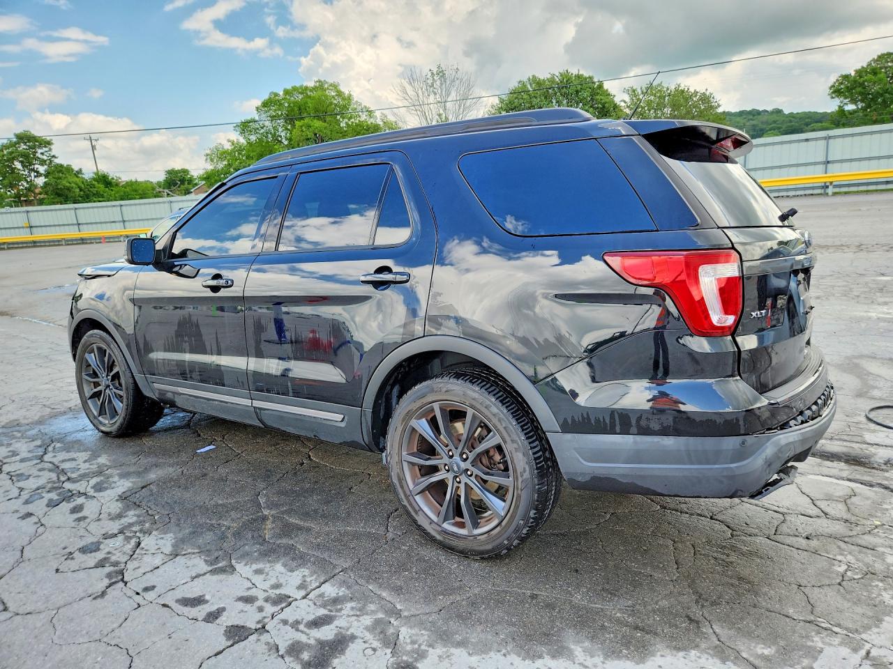 Ford Explorer Xlt