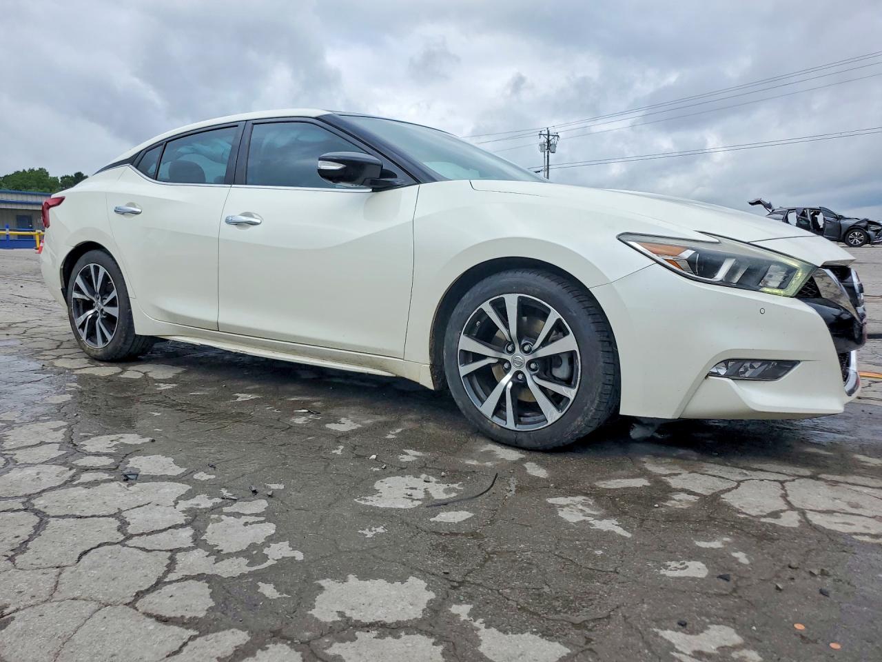 Nissan Maxima Platinum